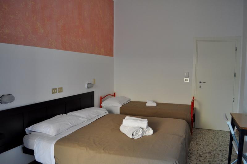 Hotel Urano Cattolica Bagian luar foto