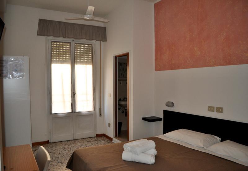 Hotel Urano Cattolica Bagian luar foto