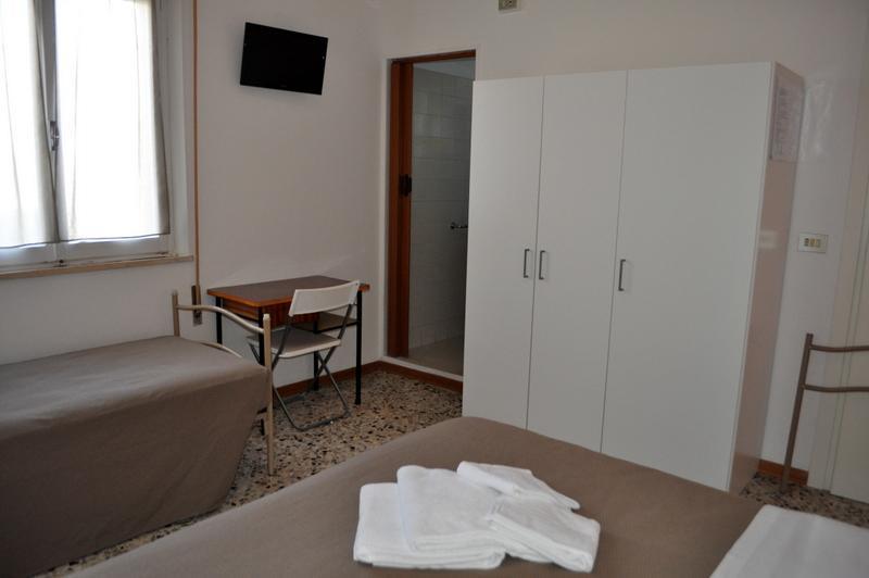 Hotel Urano Cattolica Bagian luar foto