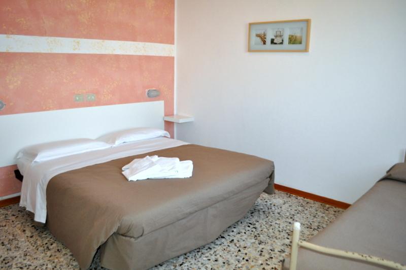 Hotel Urano Cattolica Bagian luar foto