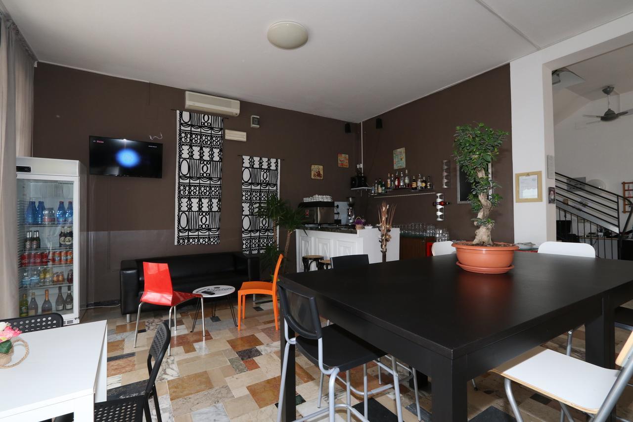 Hotel Urano Cattolica Bagian luar foto