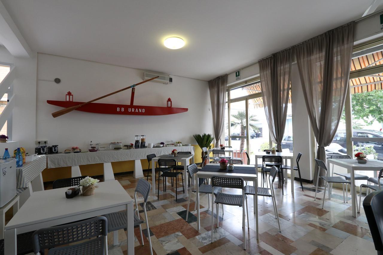 Hotel Urano Cattolica Bagian luar foto