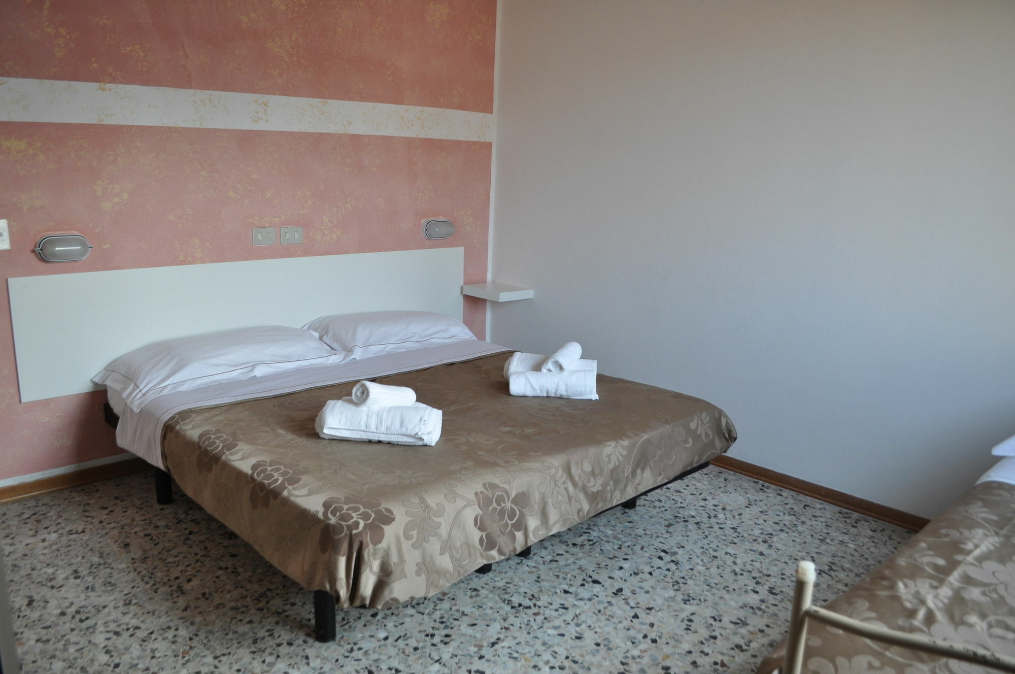 Hotel Urano Cattolica Bagian luar foto